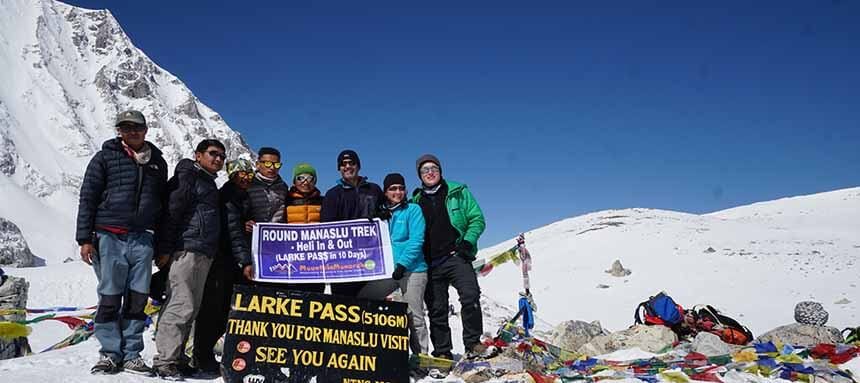larke pass manaslu region